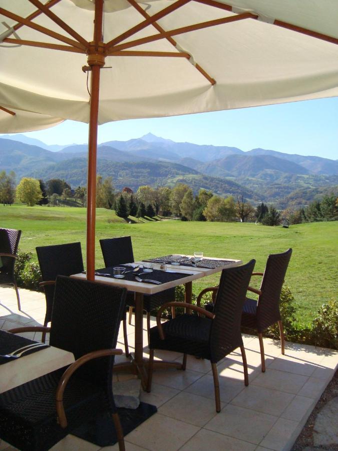 Le Domaine Du Golf Country Club De Bigorre Hotel Pouzac Eksteriør billede