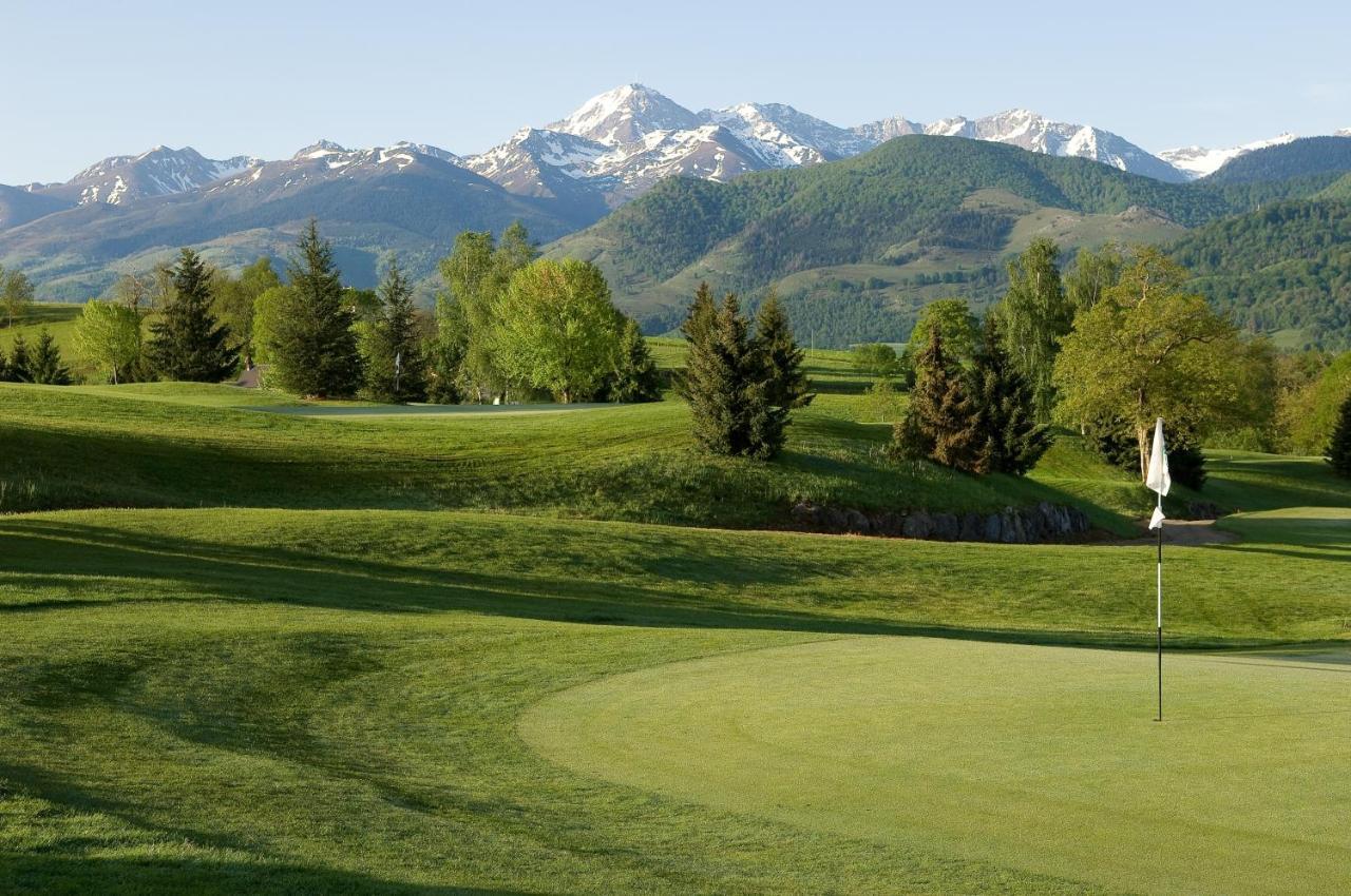 Le Domaine Du Golf Country Club De Bigorre Hotel Pouzac Eksteriør billede
