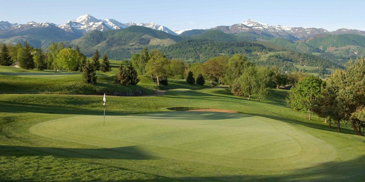 Le Domaine Du Golf Country Club De Bigorre Hotel Pouzac Eksteriør billede