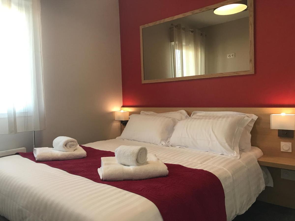 Le Domaine Du Golf Country Club De Bigorre Hotel Pouzac Eksteriør billede