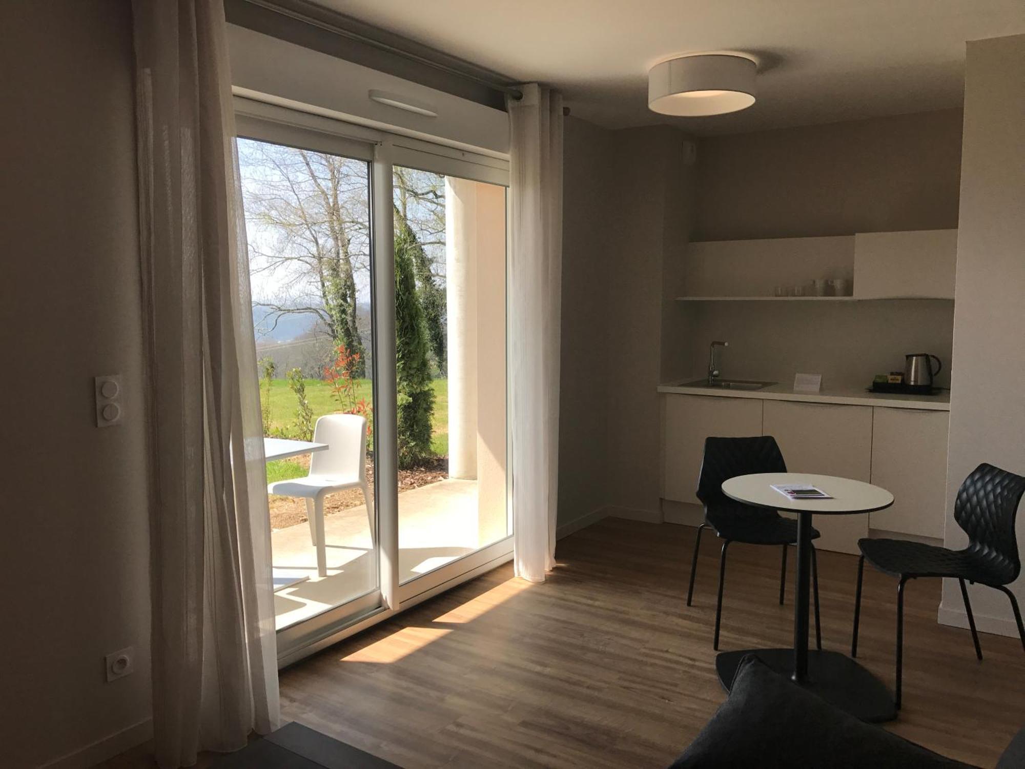 Le Domaine Du Golf Country Club De Bigorre Hotel Pouzac Eksteriør billede